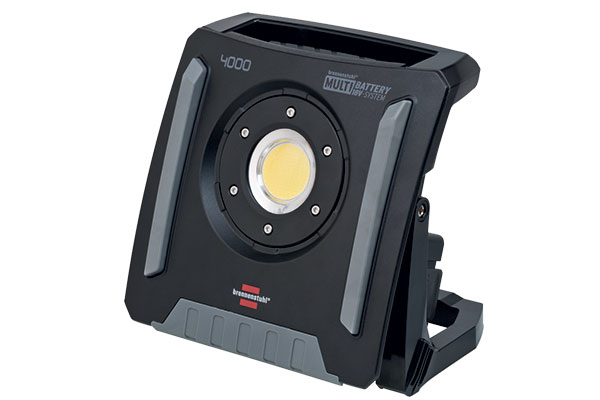 LED - Hybrid MULTI 6052 - STRAHLER 6200l Akku-und Netzbetrieb