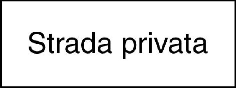 10.350 Zusatztafel EG Grösse cm: 40/20, Text: Strada privata